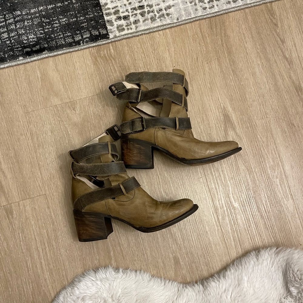 Freebird by Steven Rollin Boot, 9 US